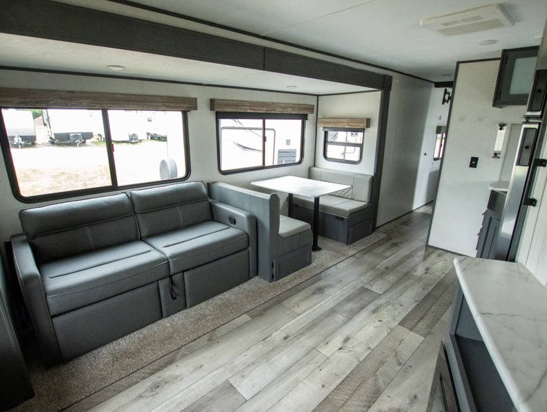 2022 Dutchmen Aspen Trail 2860RLS, $ 0