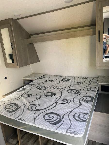 2022 Dutchmen Coleman Lantern LT 202RD, $ 17,999