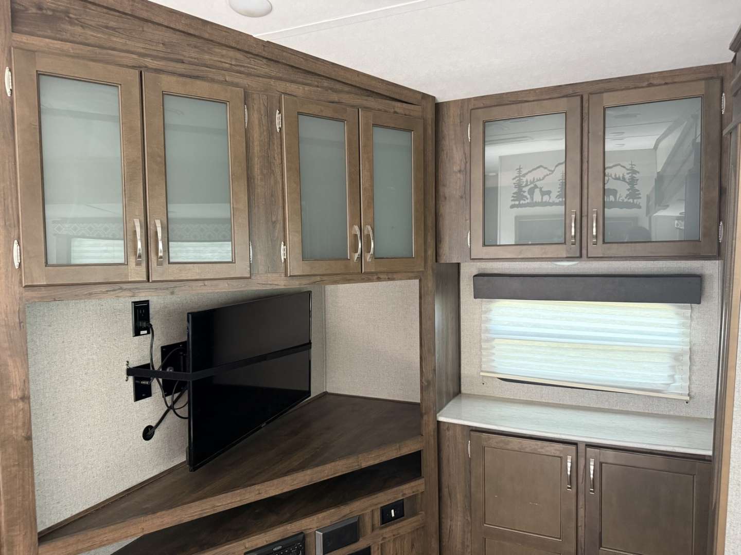 2020 Dutchmen Astoria 2503REF, $ 25,900