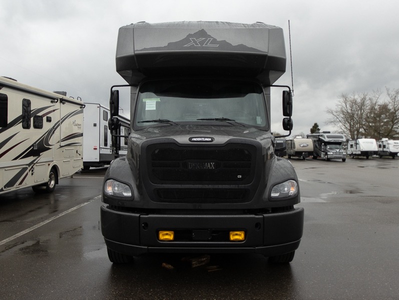 2024 Dynamax DynaQuest XL 3700RB, $ 349,990