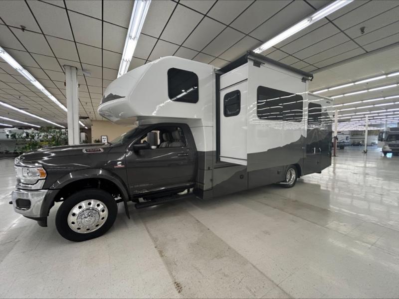 2023 Dynamax Isata 5 Series 28SS, $ 199,990