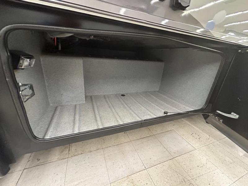 2022 Dynamax Isata 5 28SS, $ 189,990