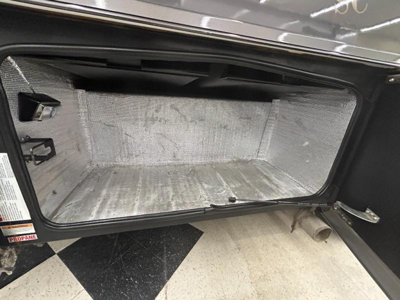 2022 Dynamax Isata 5 28SS, $ 189,990