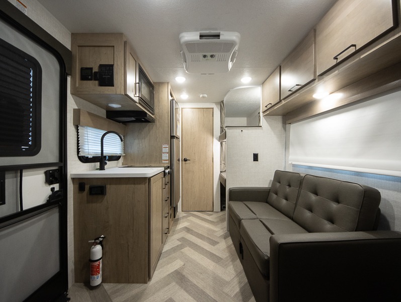 2022 Ember RV Overland Series 170MBH, $ 29,990