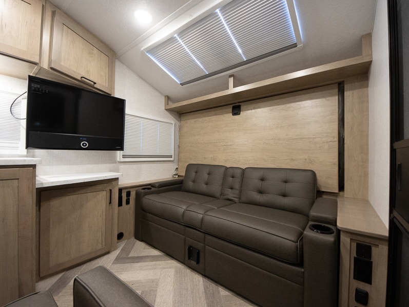 2022 Ember RV Overland Series 190MDB, $ 34,990