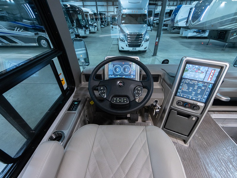 2025 Entegra Coach Anthem 44W, $ 519,990