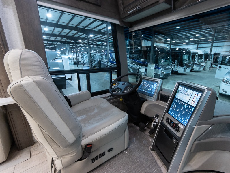 2025 Entegra Coach Anthem 44W, $ 519,990