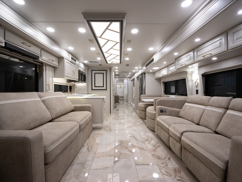 2025 Entegra Coach Cornerstone 45D, $ 969,601