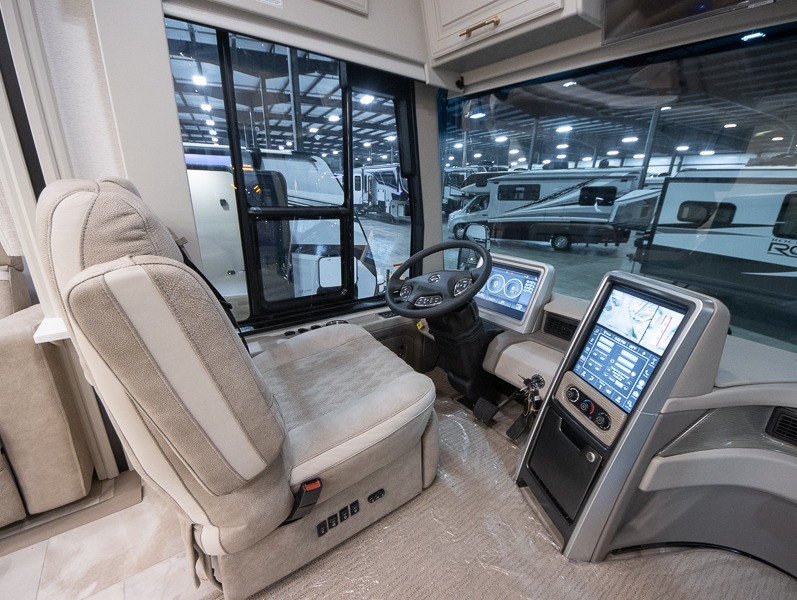 2025 Entegra Coach Cornerstone 45D, $ 969,601