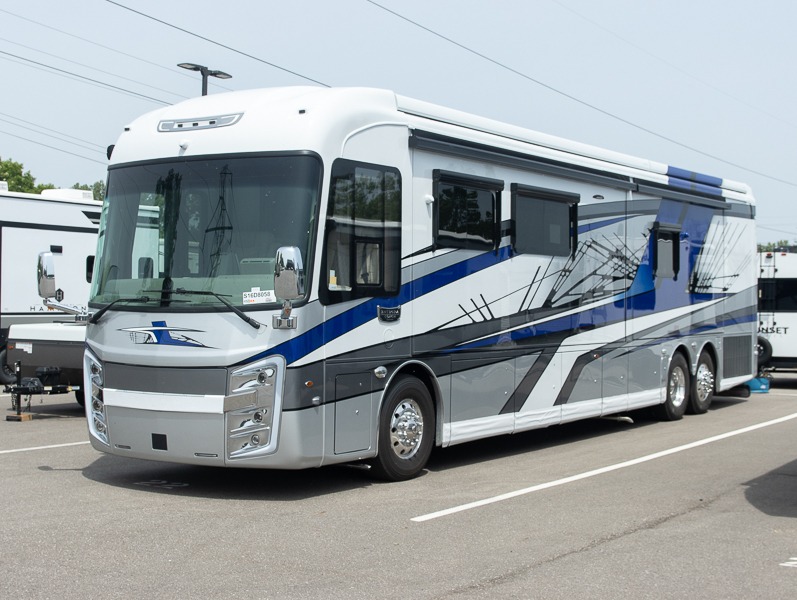 2025 Entegra Coach Cornerstone 45D, $ 961,313