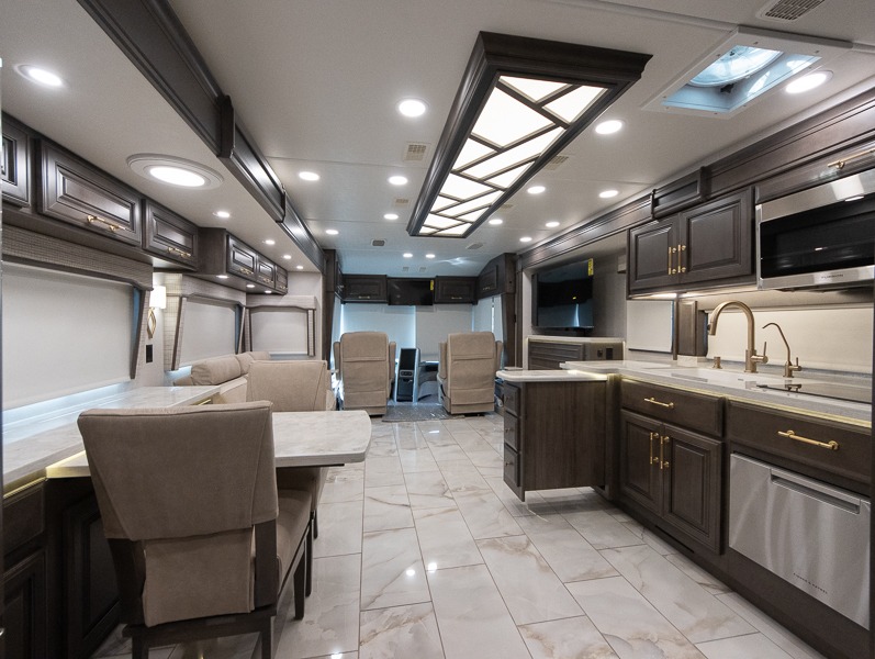 2025 Entegra Coach Cornerstone 45D, $ 961,313
