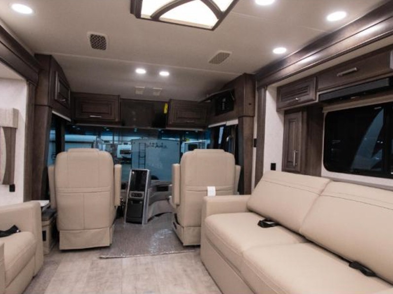 2024 Entegra Coach Anthem 44D, $ 750,413