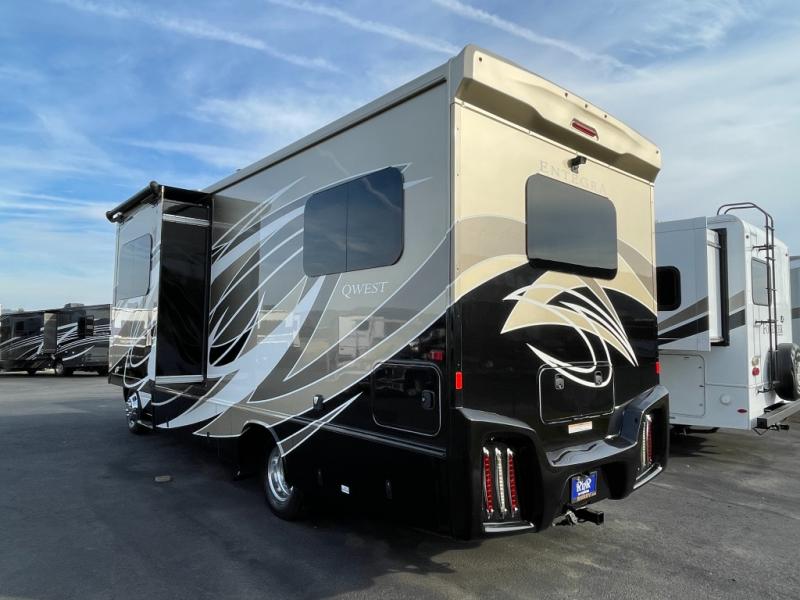 2020 Entegra Coach Qwest 24T, $ 119,990