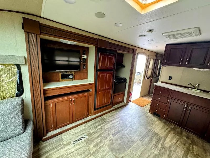 2015 EverGreen Element ET30FLS, $ 18,999