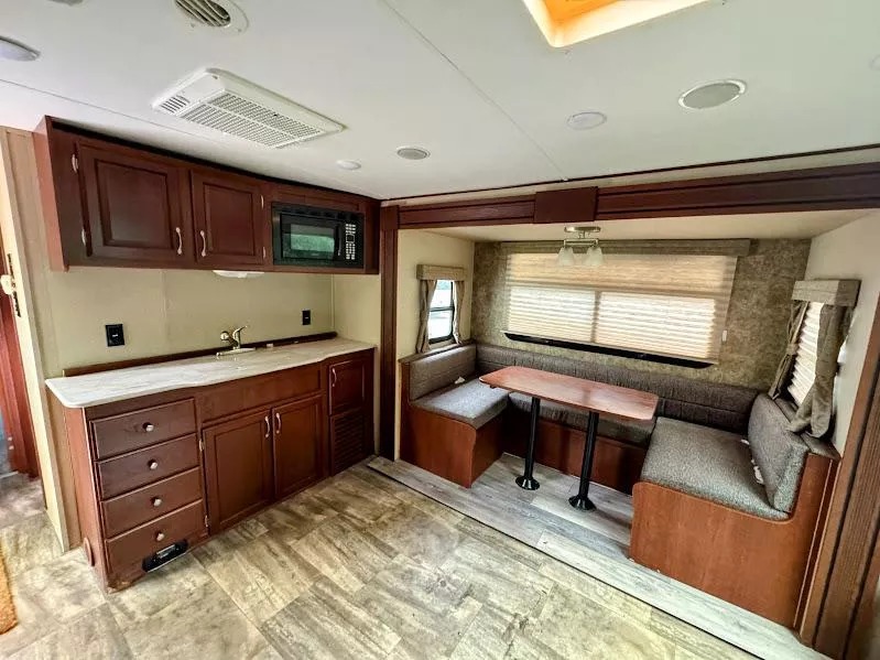 2015 EverGreen Element ET30FLS, $ 18,999