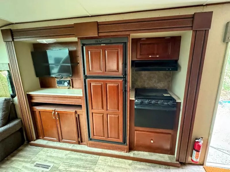 2015 EverGreen Element ET30FLS, $ 18,999