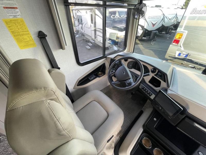 2024 Fleetwood Bounder 35K, $ 189,990