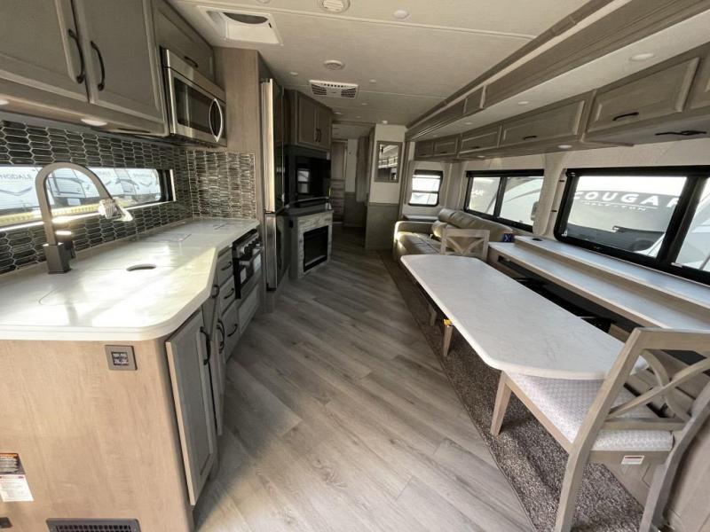 2024 Fleetwood Bounder 35K, $ 189,990