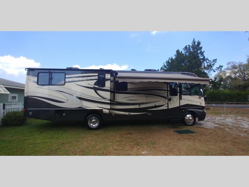 2012 Fleetwood Southwind® 36S, $ 54,999