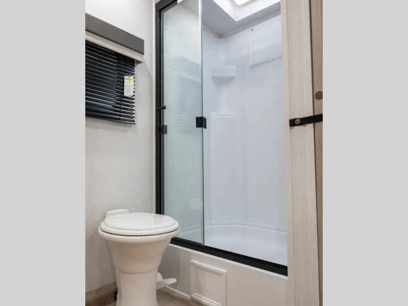 2026 Forest River Flagstaff Micro Lite 25FBLS, $ 0