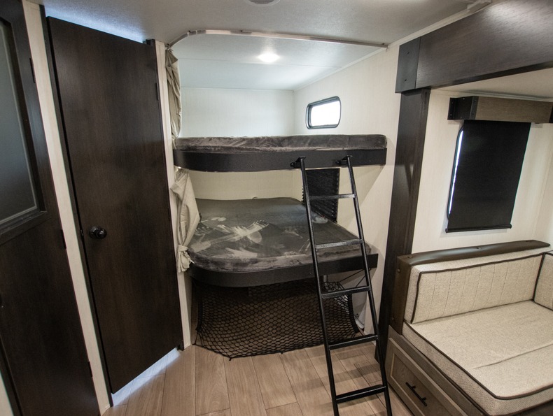 2026 Forest River Cherokee Alpha Wolf 26DBH, $ 0