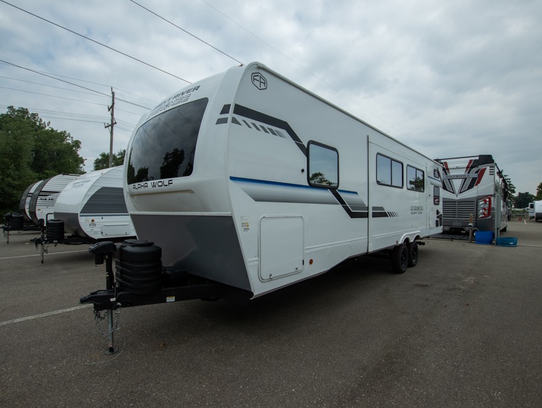 2026 Forest River Cherokee Alpha Wolf 26DBH, $ 0