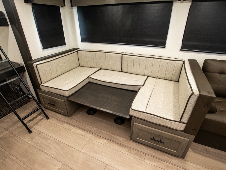 2026 Forest River Cherokee Alpha Wolf 26DBH, $ 0