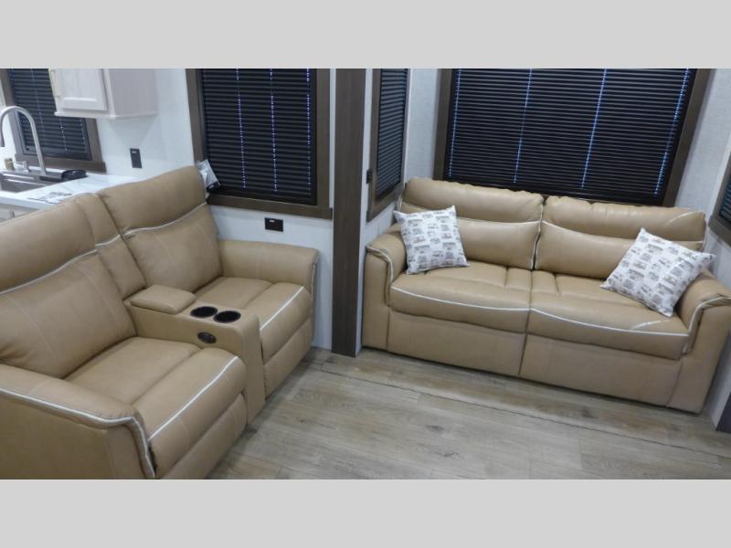 2026 Forest River Cedar Creek Experience 39RKB, $ 0