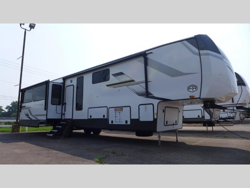 2026 Forest River Sandpiper 3900HBLR, $ 0