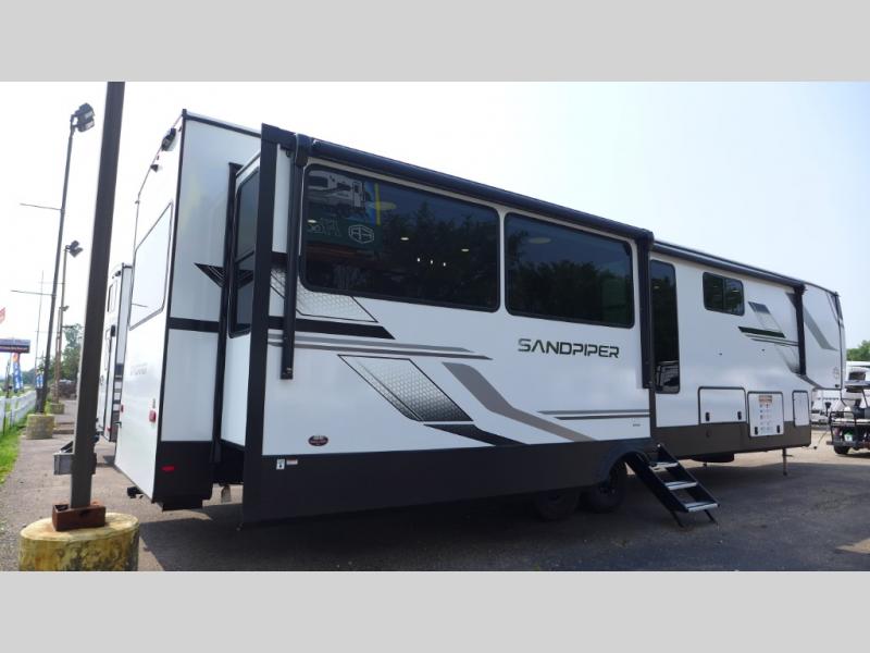2026 Forest River Sandpiper 3900HBLR, $ 0