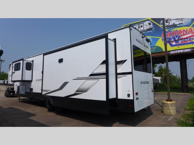 2026 Forest River Sandpiper 3900HBLR, $ 0