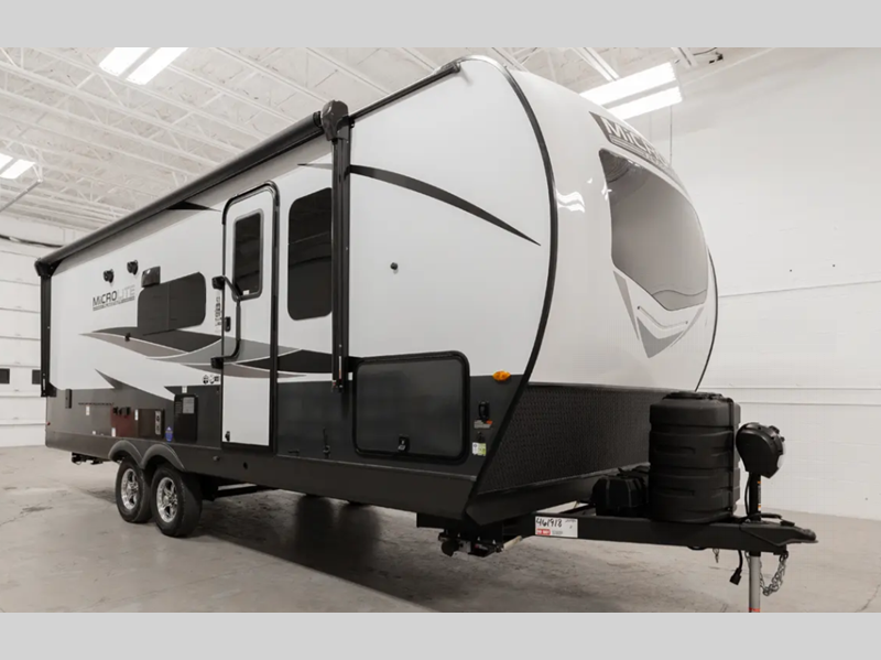 2026 Forest River Flagstaff Micro Lite 25FBH, $ 0