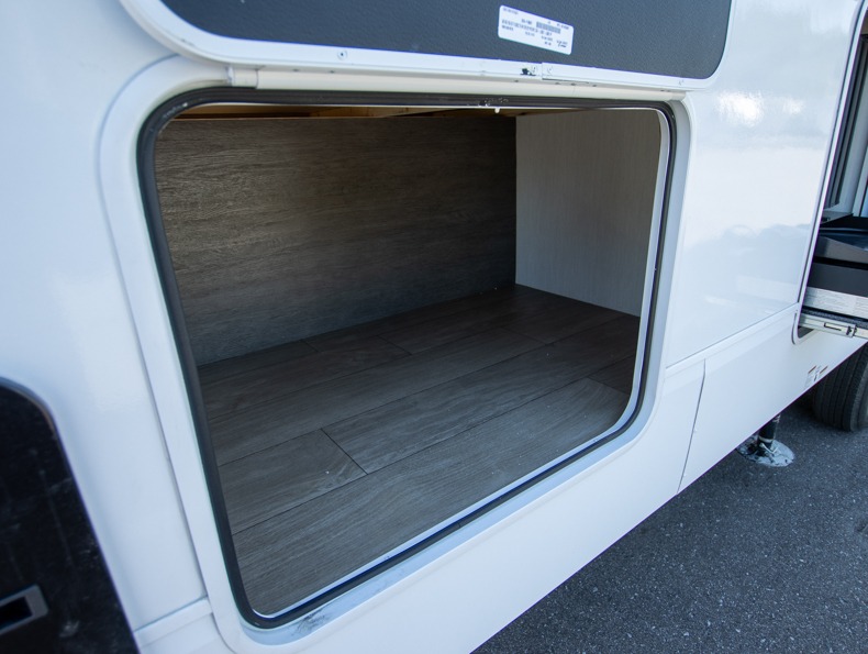 2026 Forest River Cherokee Arctic Wolf 287BH, $ 0