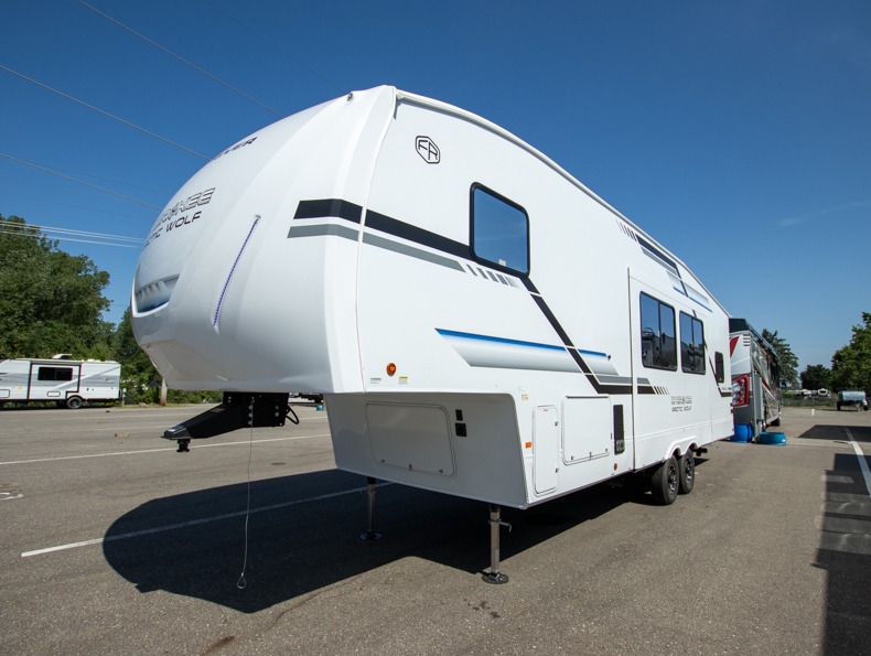 2026 Forest River Cherokee Arctic Wolf 287BH, $ 0