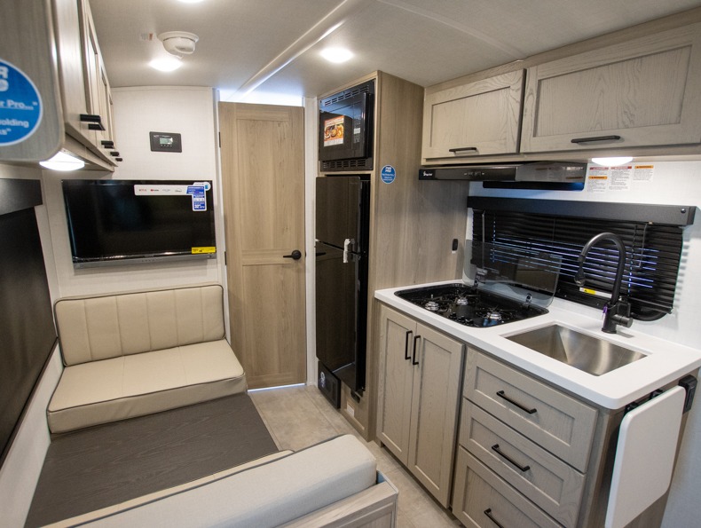 2026 Forest River Rockwood Geo Pro G19FD, $ 0