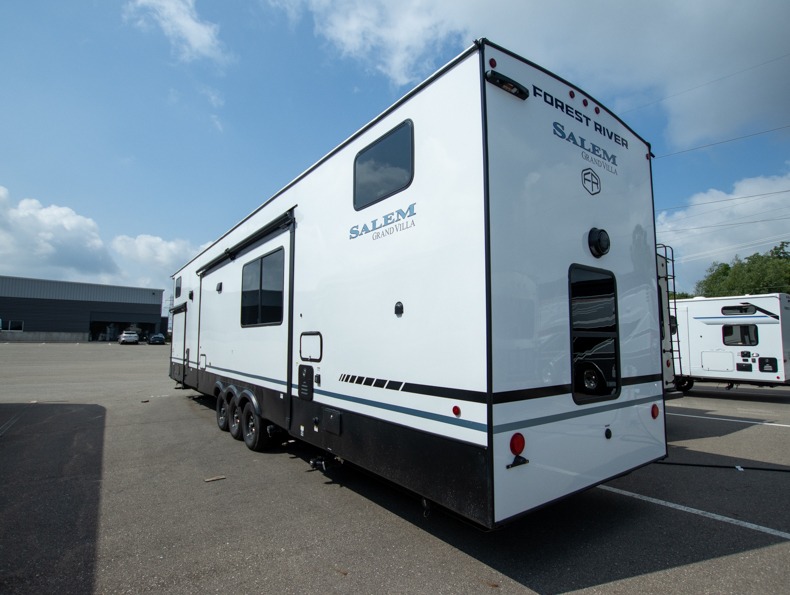 2026 Forest River Salem Grand Villa 44ZEN, $ 0