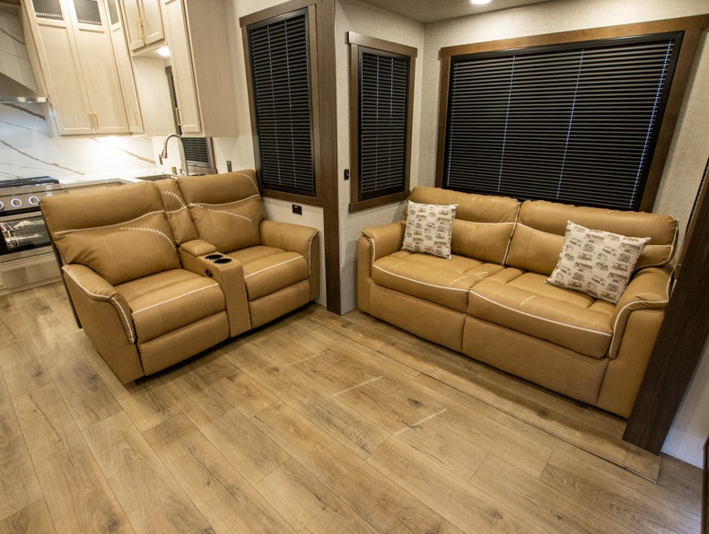 2026 Forest River Cedar Creek Experience 39RKB, $ 0