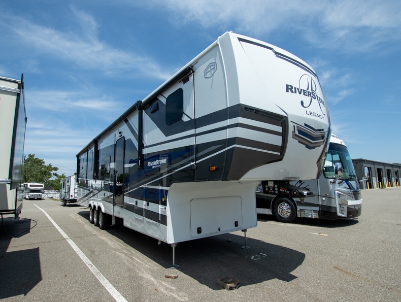 2026 Forest River Riverstone 421FK, $ 0