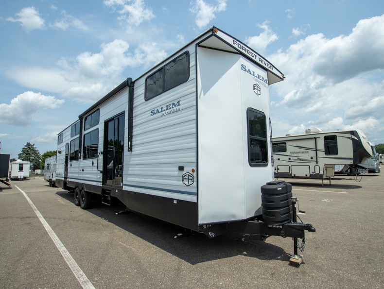 2026 Forest River Salem Grand Villa 42ICE, $ 0