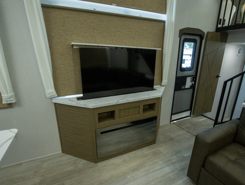 2026 Forest River Salem Grand Villa 42ICE, $ 0