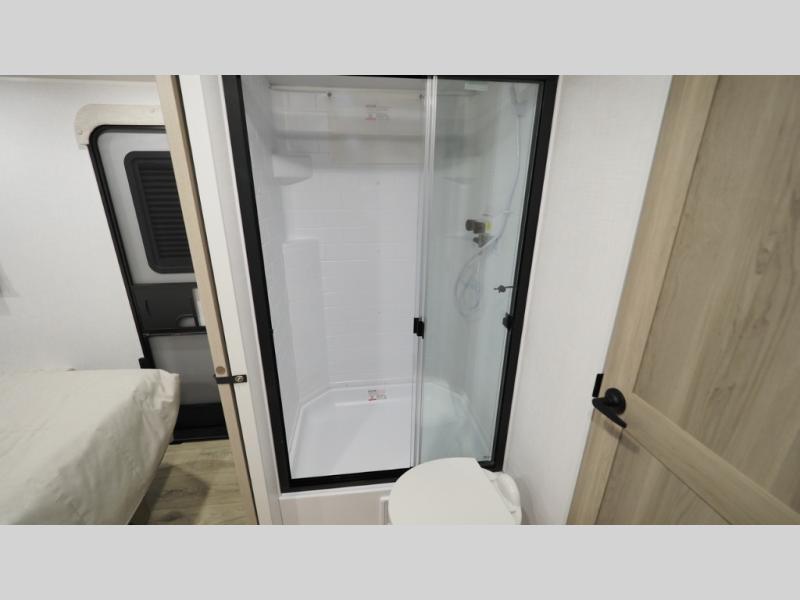 2025 Forest River Rockwood Ultra Lite 2618RD, $ 59,745