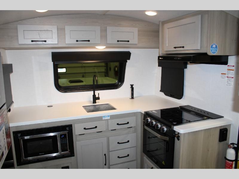2025 Forest River Rockwood Geo Pro G20FK, $ 38,569