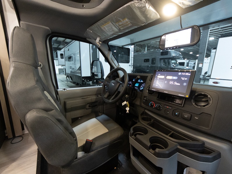 2025 Forest River Sunseeker Classic 3050S, $ 166,379