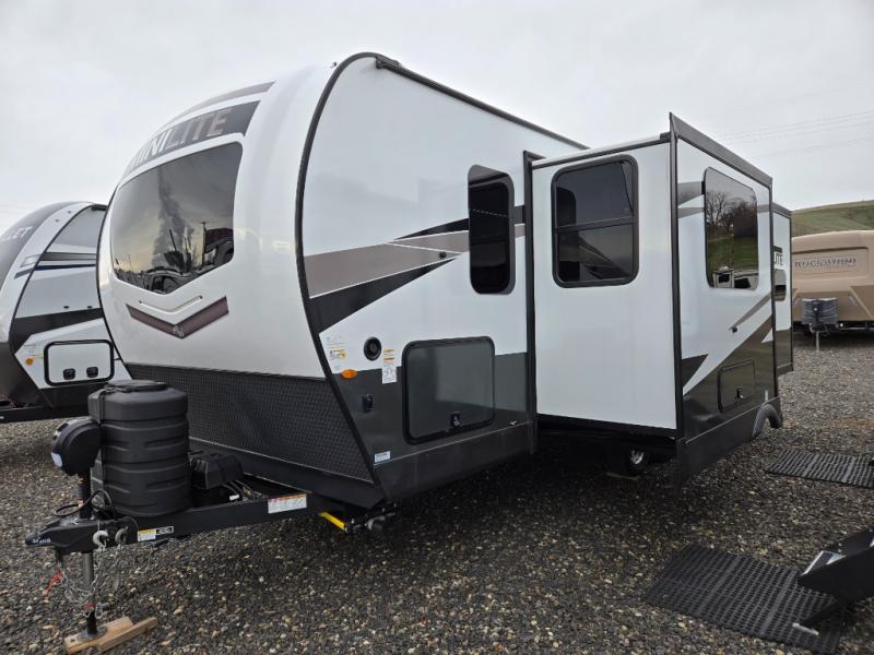 2025 Forest River Rockwood Mini Lite 2519S, $ 46,990