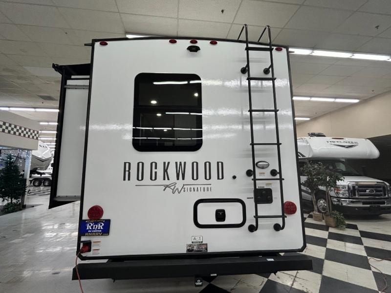 2025 Forest River Rockwood Signature Travel Traile, $ 70,990