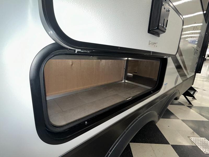 2025 Forest River Rockwood Signature Travel Traile, $ 70,990