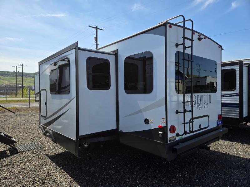 2025 Forest River Rockwood Ultra Lite 2618RD, $ 54,990