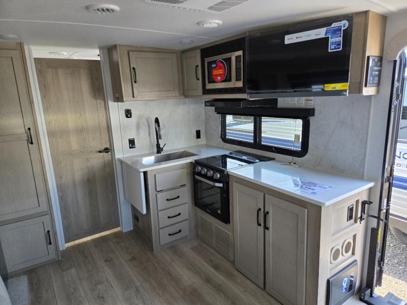 2025 Forest River Rockwood Ultra Lite 2618RD, $ 54,990