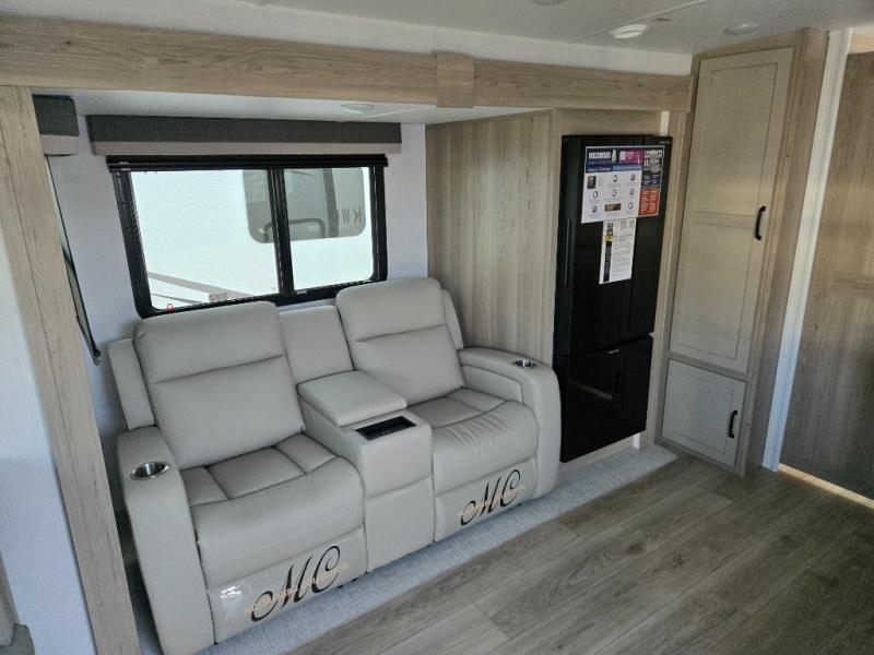 2025 Forest River Rockwood Ultra Lite 2618RD, $ 54,990