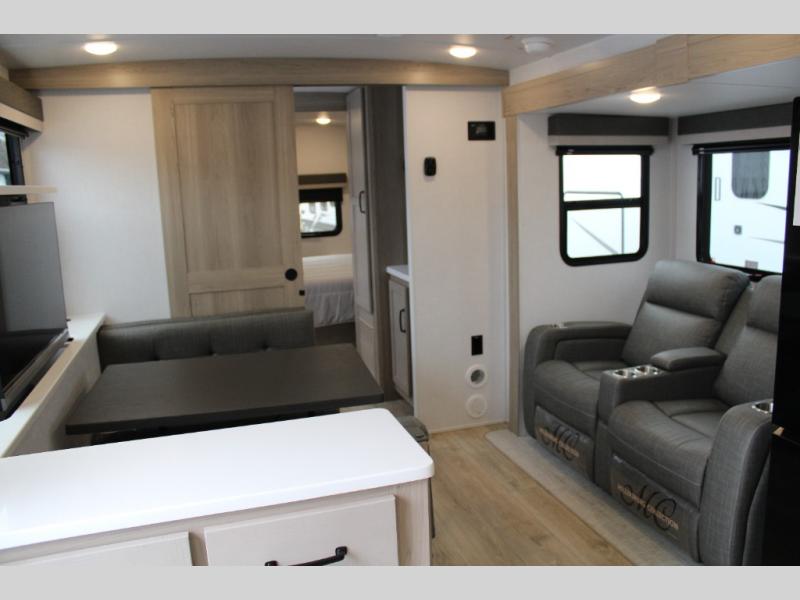 2025 Forest River Rockwood Ultra Lite 2619FK, $ 59,639